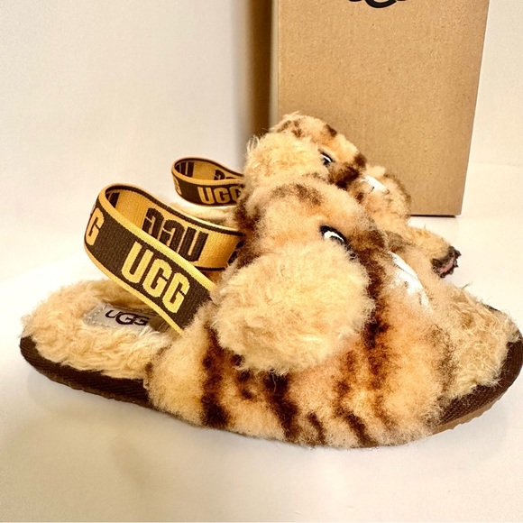 UGG Tiger Slippers With Box - Picture 2 of 5